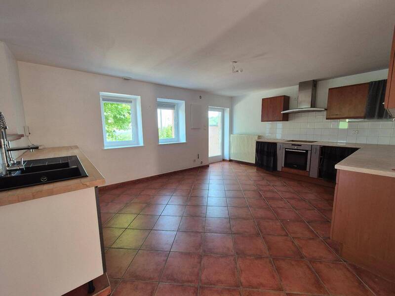 Location appartement 6 pièces 176 m² à Chénas 69840 6 - 1 230 €