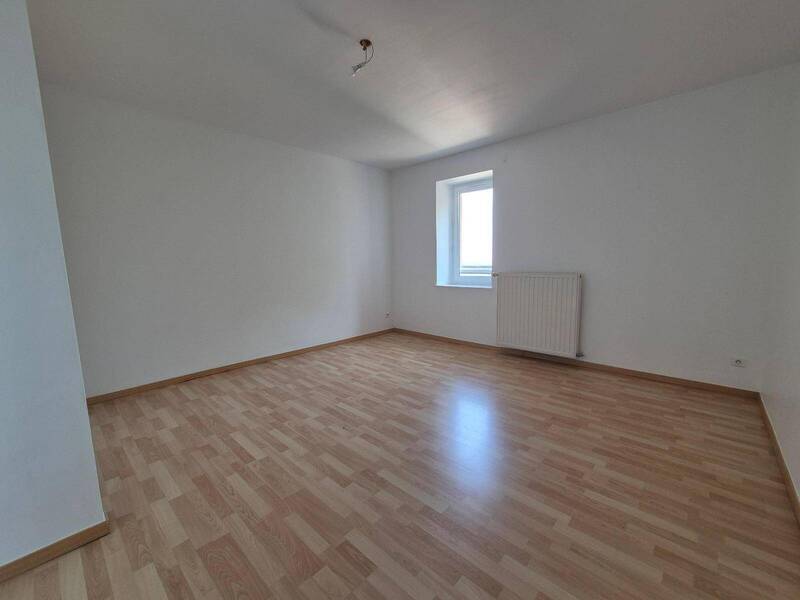 Location appartement 6 pièces 176 m² à Chénas 69840 6 - 1 230 €