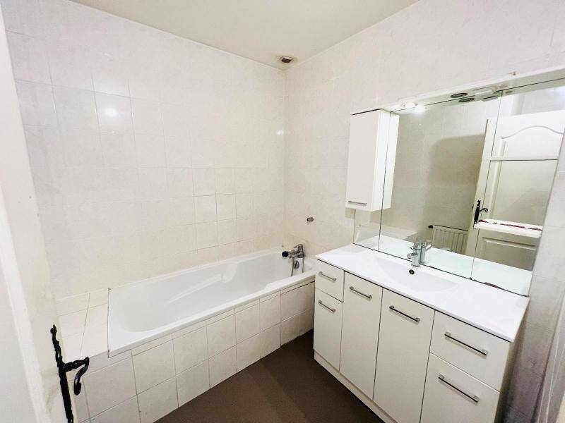 Rent apartment appartement 3 rooms 68.84 m² in Mâcon 71000 5 - 470 €