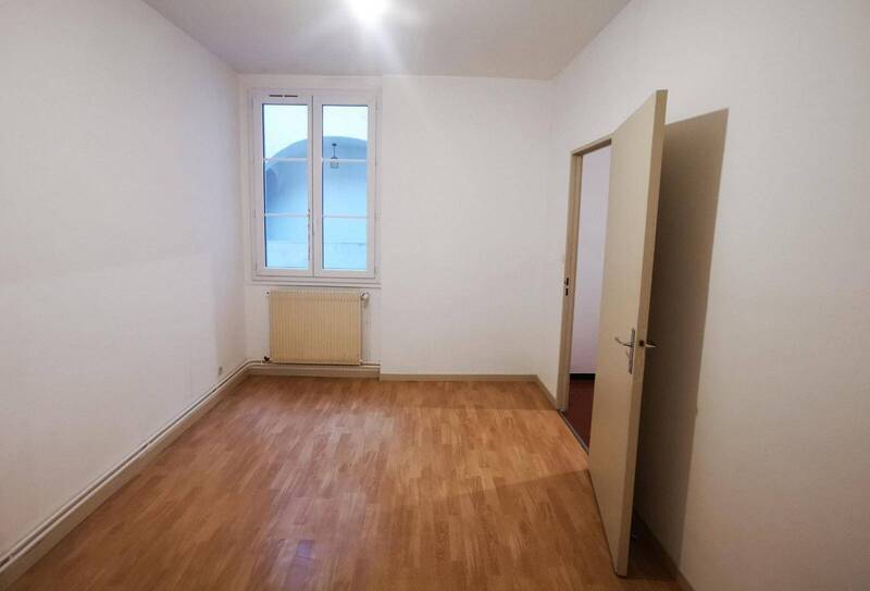 Location appartement 4 pièces 105.75 m² à Cluny 71250 4 - 766 €