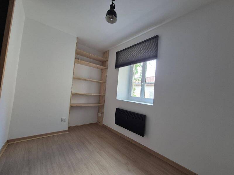 Rent apartment appartement 16.74 m² in Mâcon 71000 - 390 €