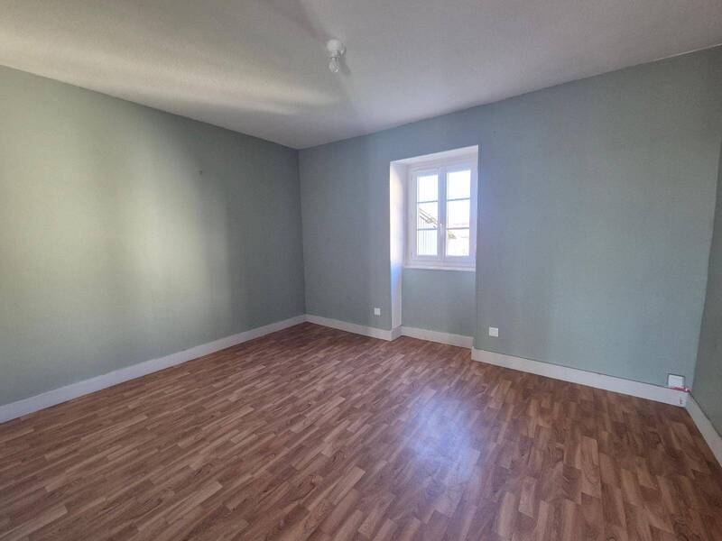 Rent house maison individuelle 3 rooms 57.2 m² in Saint-Maurice-de-Satonnay 71260 5 - 625 €