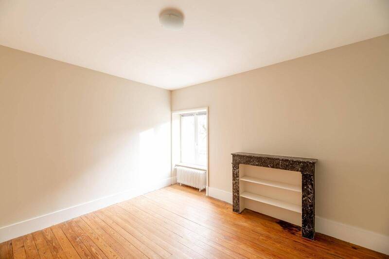 Location maison 4 pièces 141.85 m² à Lugny 71260 6 - 1 035 €