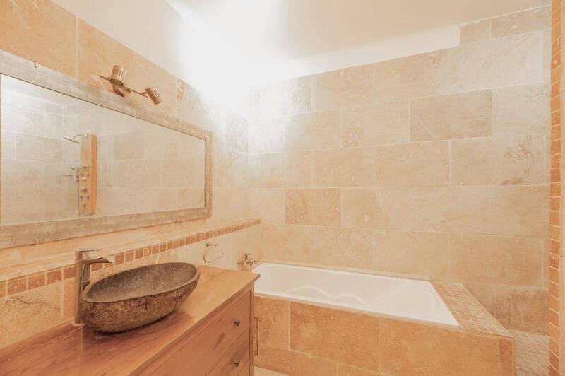 Location maison 4 pièces 141.85 m² à Lugny 71260 6 - 1 035 €