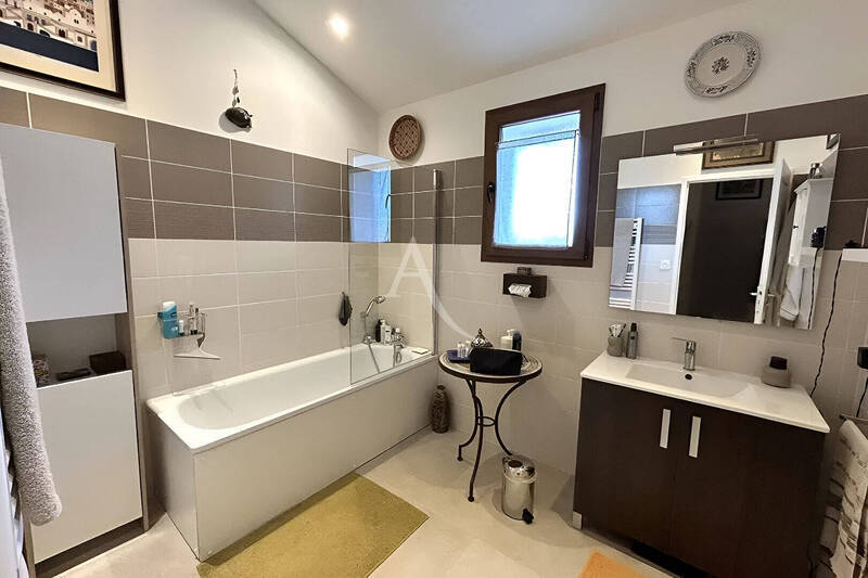 Vente maison 4 pièces 96.88 m² à Feillens 01570