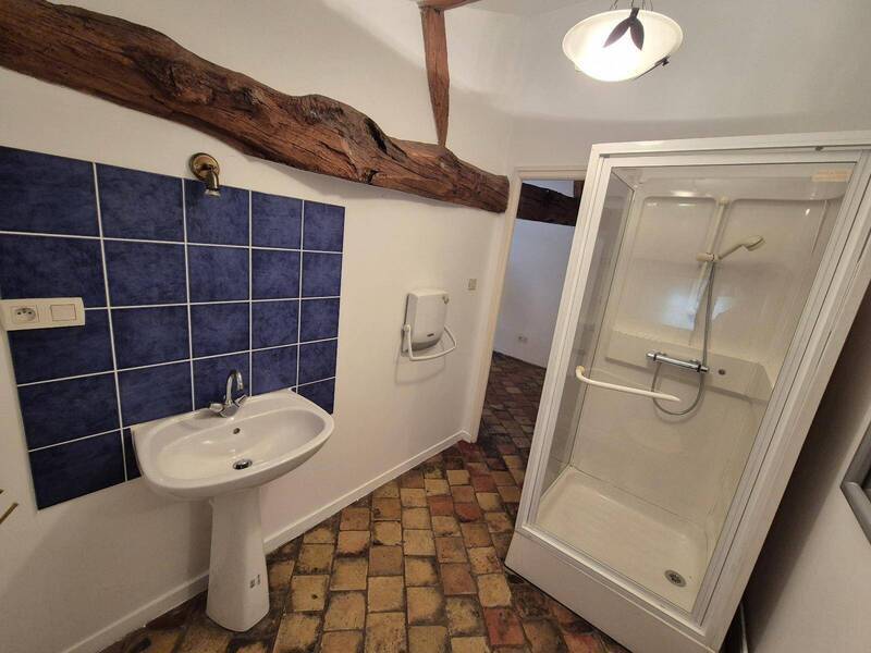 Rent apartment appartement 1 room 53.89 m² in Mâcon 71000 4 - 420 €