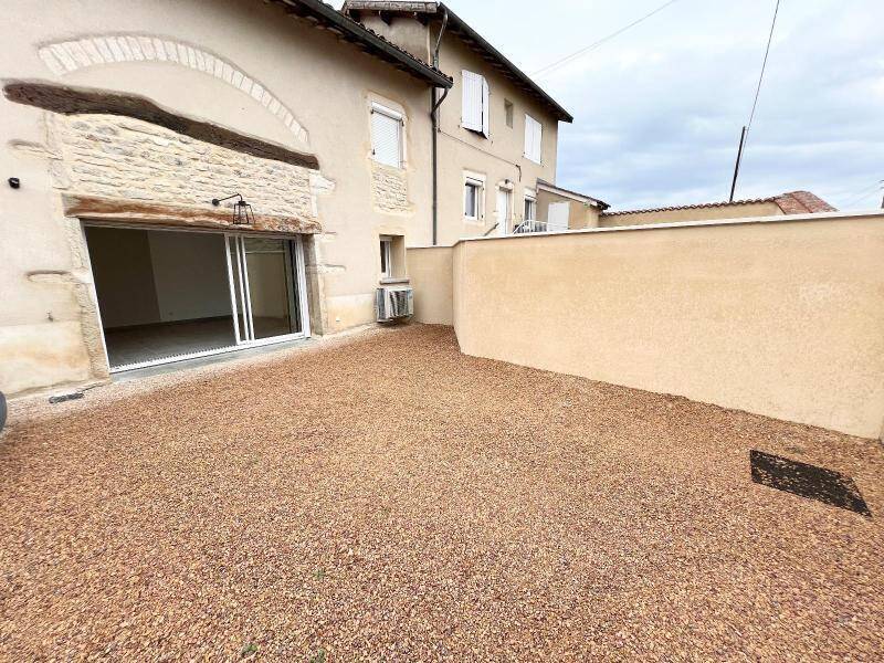 Location maison de village 4 pièces 83.78 m² à Viré 71260 5 - 875 €