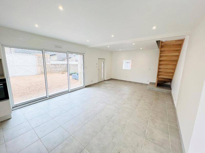 Location maison de village 4 pièces 83.78 m² à Viré 71260 5 - 875 €