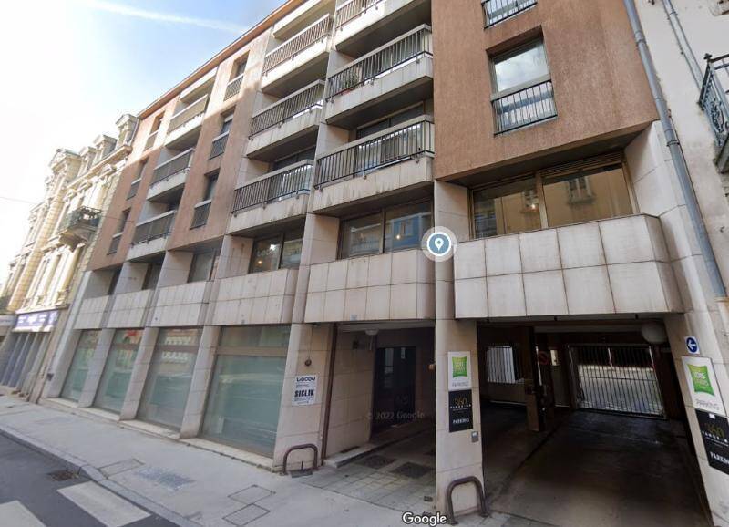 Rent garage - parking parking in Mâcon 71000 4 - 65 €
