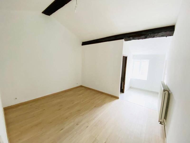 Location appartement rénové 3 pièces 93.26 m² à Mâcon 71000 5 - 600 €