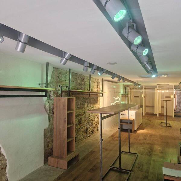 Location local boutique à Mâcon 71000 775 €