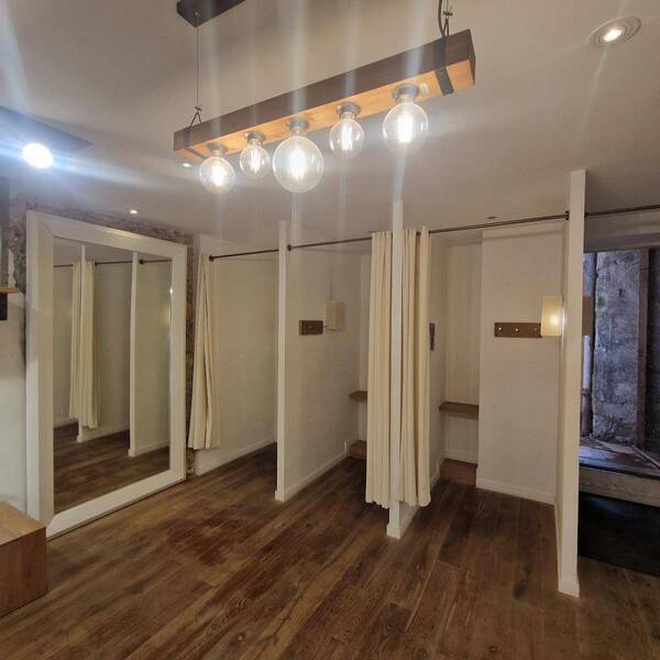 Location local boutique à Mâcon 71000 775 €