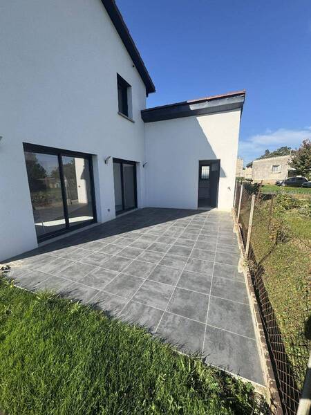 Location maison neuve 4 pièces 95.87 m² à Mâcon 71000 - 1 300 €