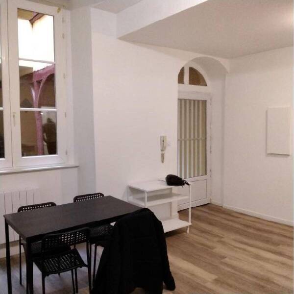 Location appartement 1 pièce 30.13 m² à Mâcon 71000 4 - 420 €