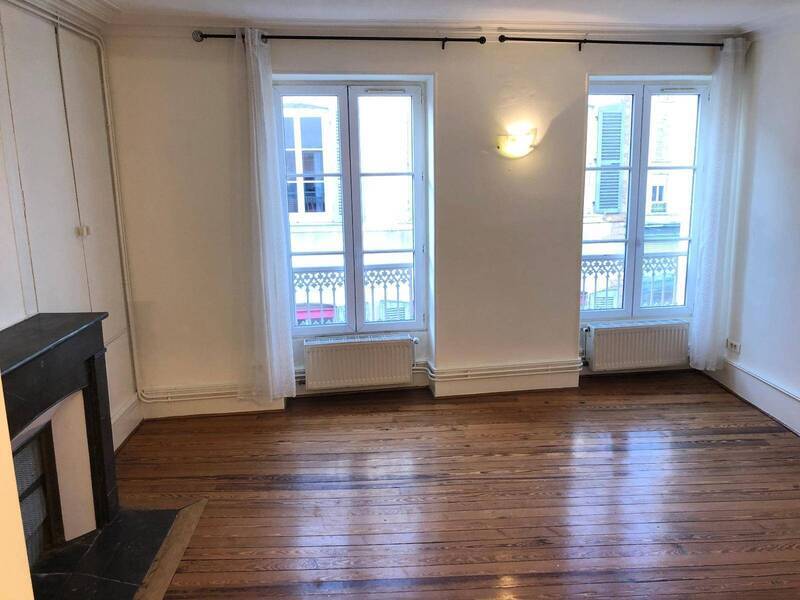 Location appartement rénové 3 pièces 70.3 m² à Mâcon 71000 4 - 650 €