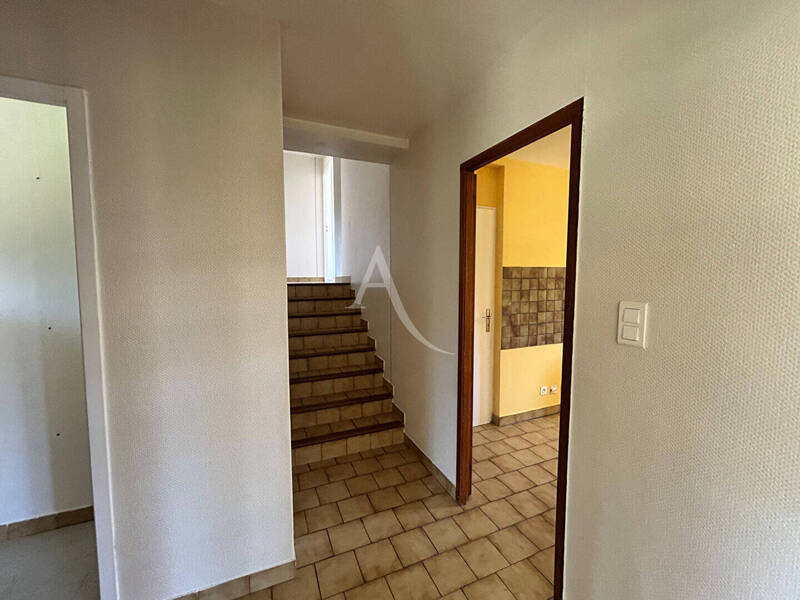 Vente maison 4 pièces 90.47 m² à Laizé 71870