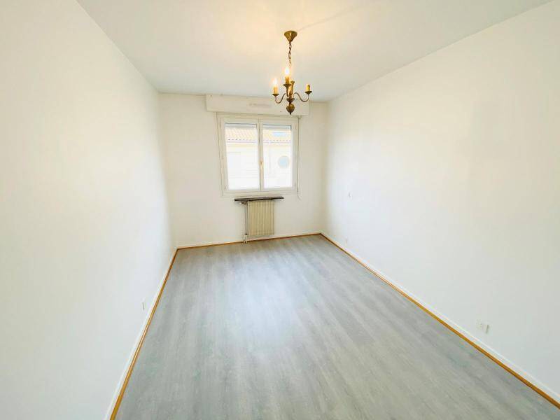 Location appartement 3 pièces 71.6 m² à Mâcon 71000 5 - 690 €