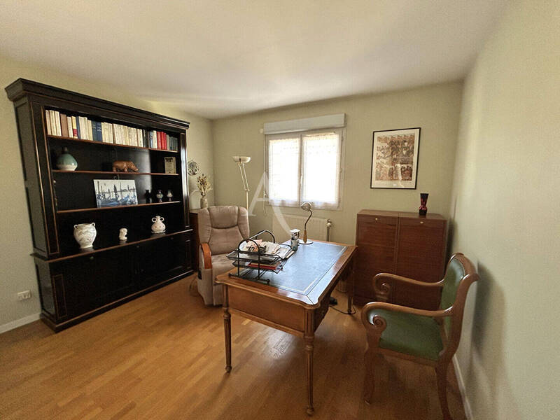 Vente appartement 5 pièces 138.9 m² à Mâcon 71000