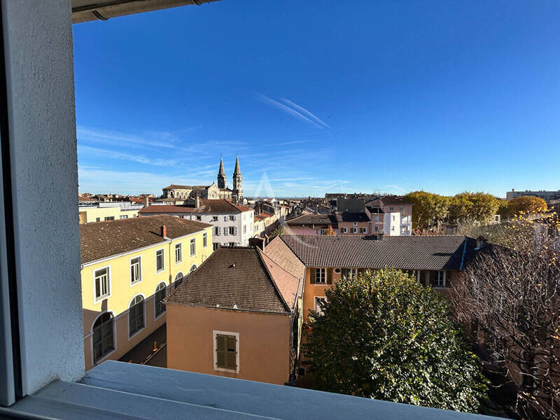 Vente appartement 5 pièces 138.9 m² à Mâcon 71000