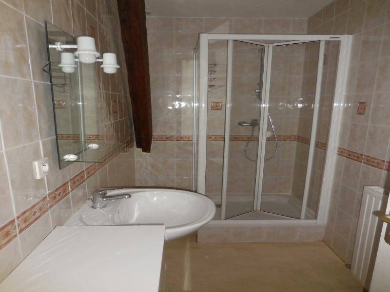 Location maison 4 pièces 107 m² à Mâcon 71000 4 - 730 €