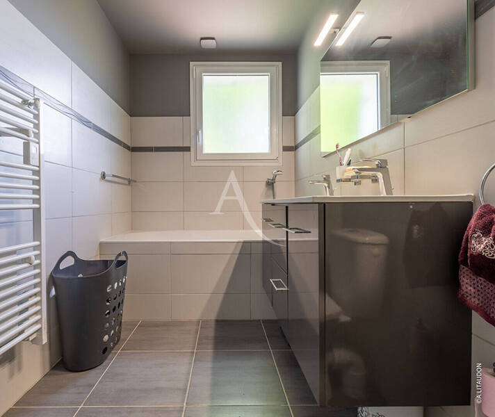 Vente maison 5 pièces 130 m² à Mâcon 71000