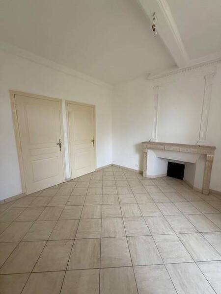 Location appartement 48.5 m² à Viré 71260 - 450 €