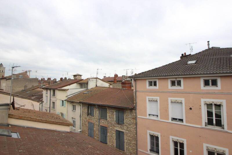 Rent apartment appartement 5 rooms 102.84 m² in Mâcon 71000 4 - 750 €