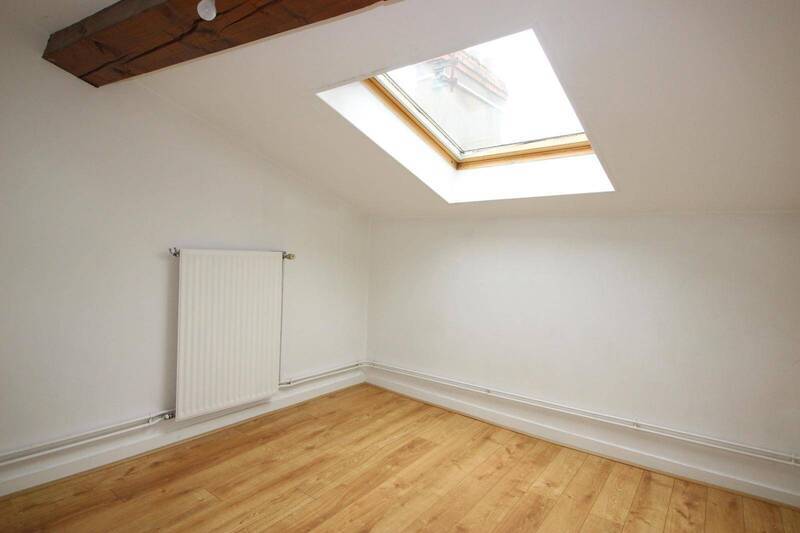 Rent apartment appartement 5 rooms 102.84 m² in Mâcon 71000 4 - 750 €