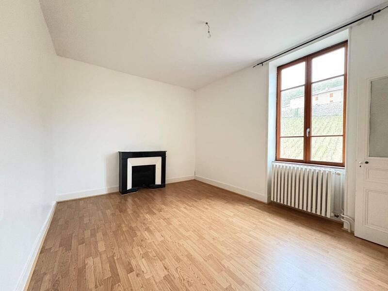 Location appartement 3 pièces 89.43 m² à Solutré-Pouilly 71960 6 - 700 €