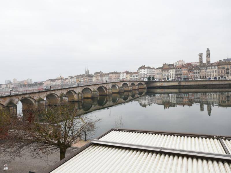 Location appartement 1 pièce 29 m² à Saint-Laurent-sur-Saône 01750 5 - 360 €
