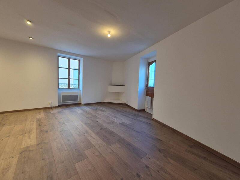 Location appartement 3 pièces 87 m² à Mâcon 71000 4 - 950 €