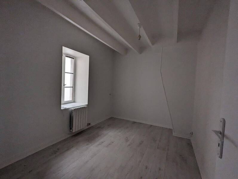 Location appartement 3 pièces 46.3 m² à Beaujeu 69430 4 - 540 €