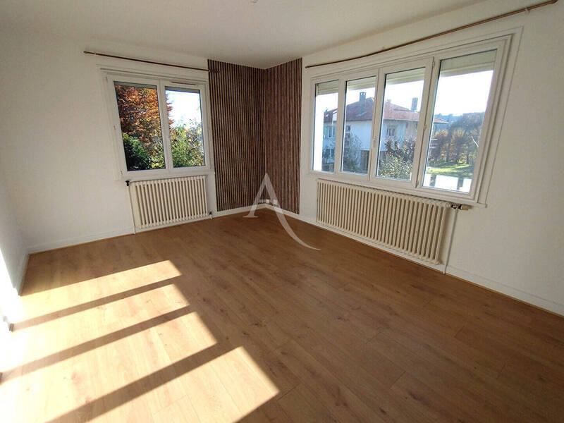 Vente maison 7 pièces 104 m² à Mâcon 71000