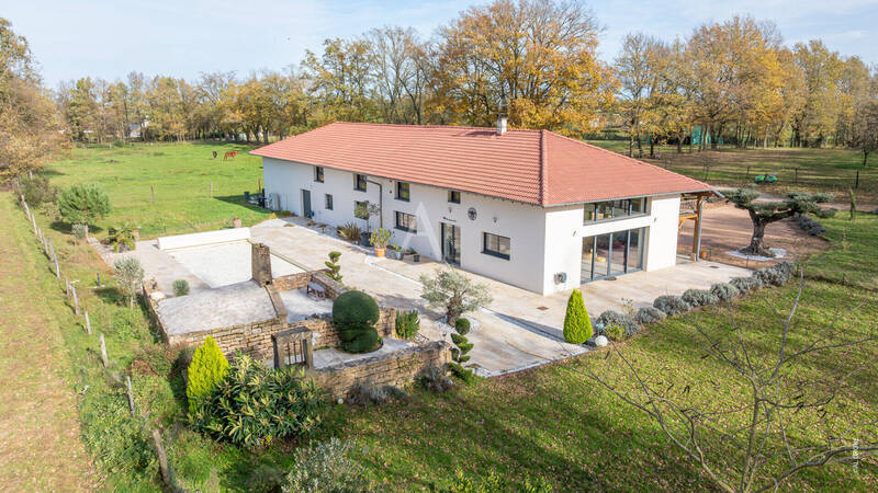 Vente maison 8 pièces 275 m² à Saint-André-de-Bâgé 01380