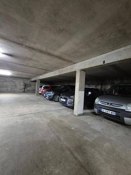 Location garage - parking parking à Mâcon 71000 - 83 €