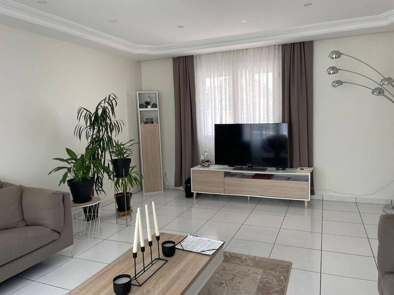 Location maison 5 pièces 136.59 m² à Charnay-lès-Mâcon 71850 5 - 1 565 €