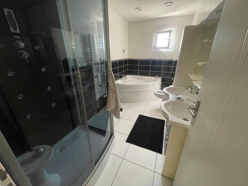 Location maison 5 pièces 136.59 m² à Charnay-lès-Mâcon 71850 5 - 1 565 €