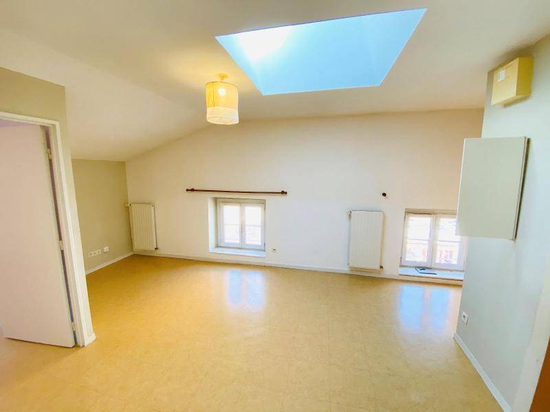 Rent apartment appartement 3 rooms 53.96 m² in Mâcon 71000 5 - 460 €
