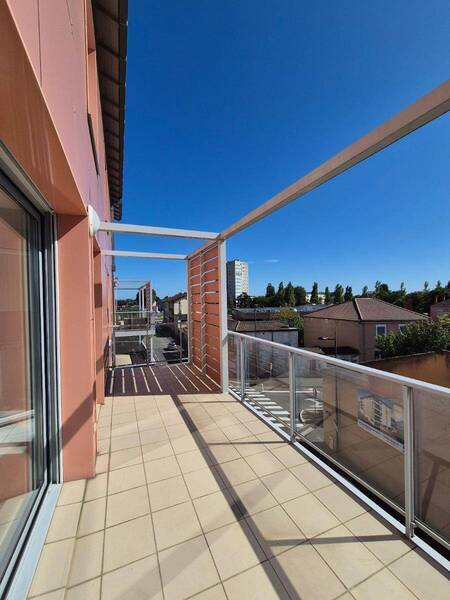 Location appartement récent 2 pièces 50 m² à Mâcon 71000 4 - 705 €