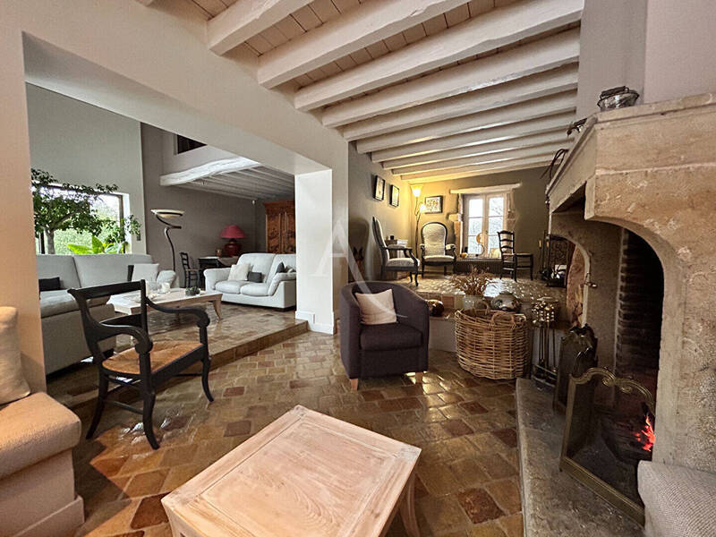 Vente maison 5 pièces 195 m² à Charnay-lès-Mâcon 71850