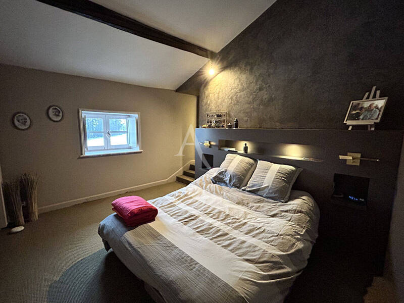 Vente maison 5 pièces 195 m² à Charnay-lès-Mâcon 71850