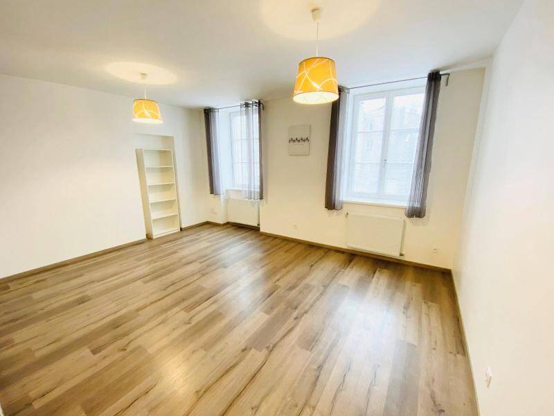 Location appartement 2 pièces 47.7 m² à Mâcon 71000 4 - 580 €