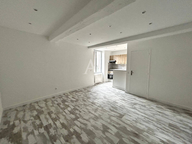 Vente immeuble à Uchizy 71700