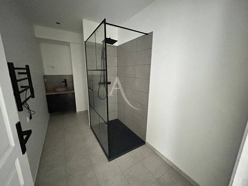 Vente immeuble à Uchizy 71700