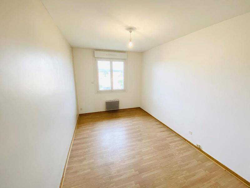 Location appartement 3 pièces 66.82 m² à Varennes-lès-Mâcon 71000 5 - 575 €