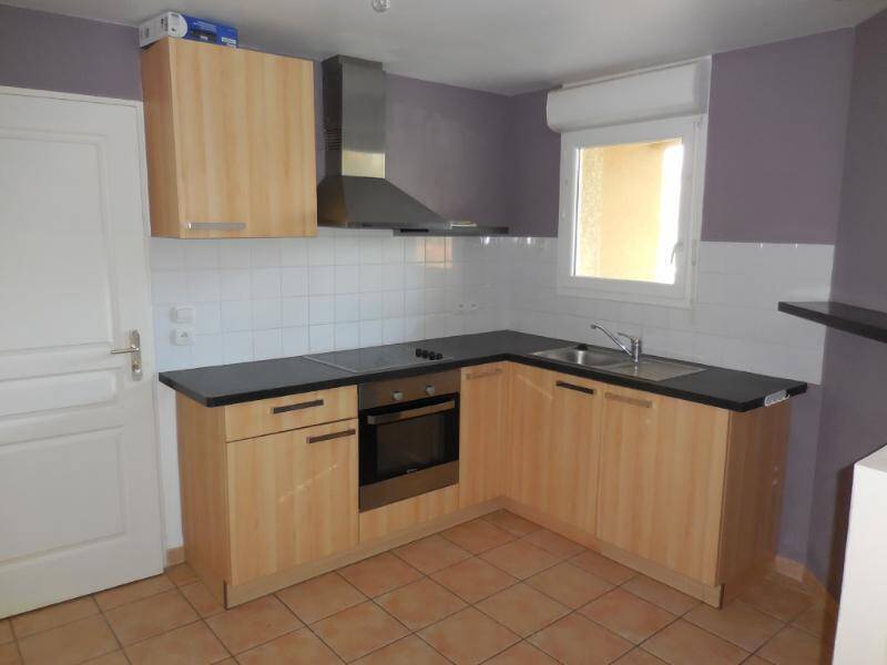 Location maison individuelle 4 pièces 88 m² à Saint-Amour-Bellevue 71570 5 - 910 €