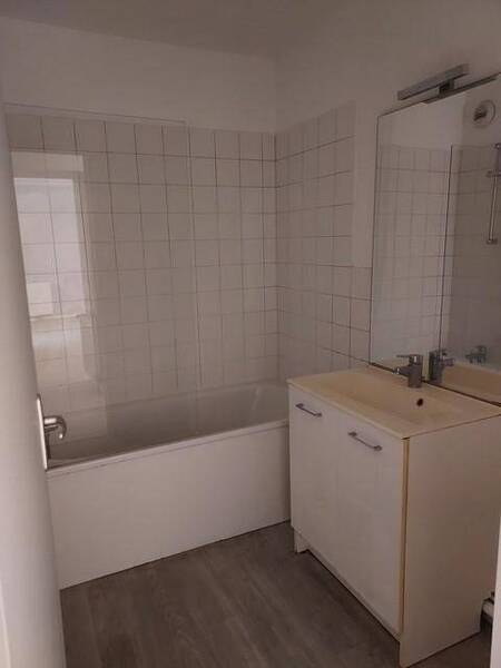Location appartement rénové 3 pièces 57.5 m² à Mâcon 71000 4 - 560 €