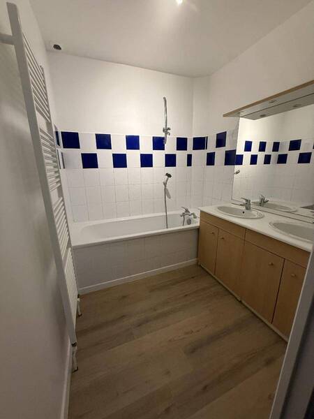 Location appartement 5 pièces 165.91 m² à Chénas 69840 6 - 1 130 €