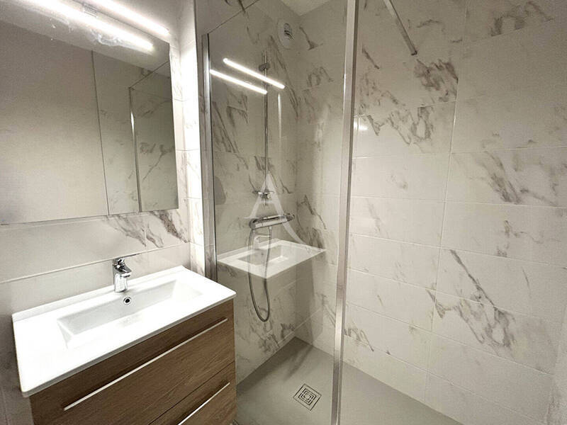 Vente appartement 1 pièce 41.7 m² à Charnay-lès-Mâcon 71850