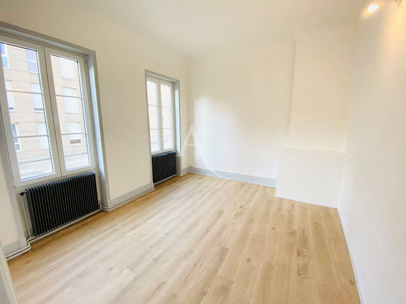 Vente appartement 5 pièces 129.6 m² à Mâcon 71000 Centre-ville